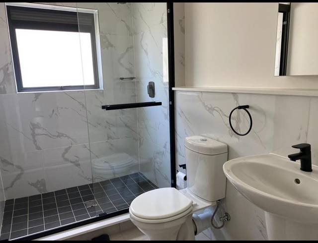 1 BEDROOM PROPERTY TO RENT IN RICHWOOD